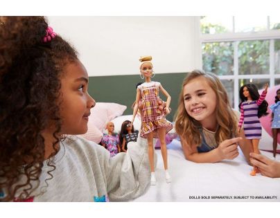 Mattel Barbie modelka 142