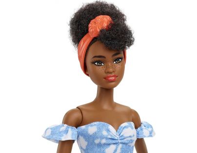 Mattel Barbie modelka džínové šaty HBV17