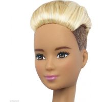 Mattel Barbie modelka s oblečky a doplňky 44 2