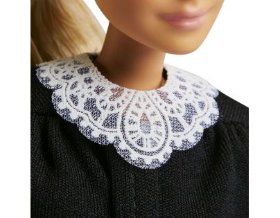 Mattel Barbie soudkyně běloška