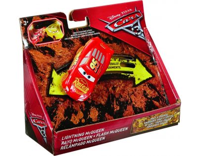 Mattel Cars 3 Bláznivé auto Lightning McQueen