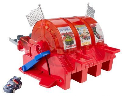 Cars Micro Drifters multi-vystřelovač Mattel BCD20