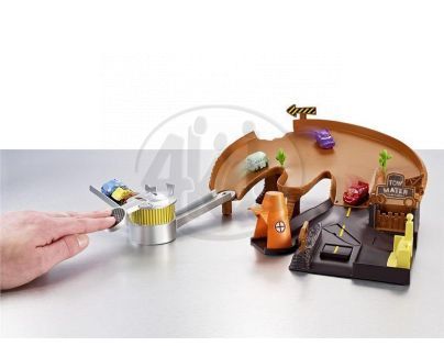 Cars Micro Drifters Závodní aréna Mattel X9527
