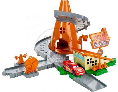 Mattel Cars Set Kardanová Lhota - Cozy Cone Spiral Rampway