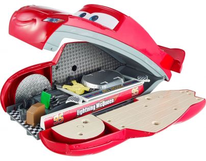 Mattel Cars transformující se Blesk McQueen