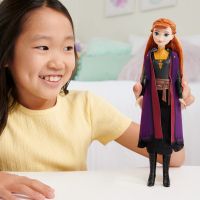 Mattel Frozen panenka Anna ve fialovým plášti 29 cm 4