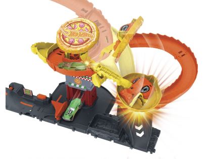 Mattel Hot Wheels City Hladová kobra útočí na pizzerku