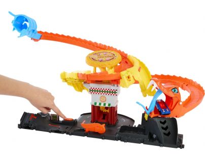 Mattel Hot Wheels City Hladová kobra útočí na pizzerku