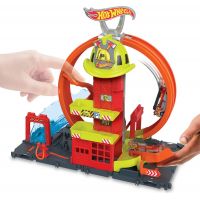 Mattel Hot Wheels City Super Hasičská stanice se smyčkou 3