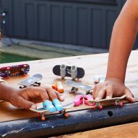 Mattel Hot Wheels fingerboard a boty 10,5 cm Twist Ripper 5