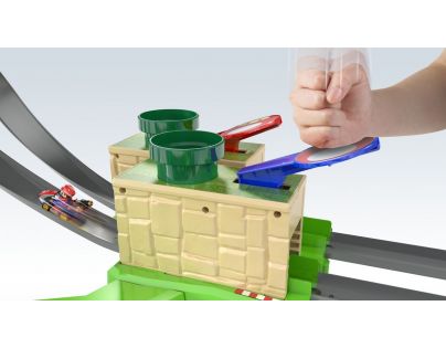 Mattel Hot Wheels Mario Kart Dvojitý závodní okruh