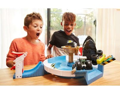 Mattel Hot Wheels Monster trucks žraločí útok