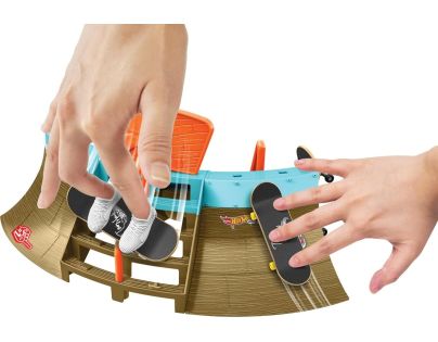 Mattel Hot Wheels Skates Fingerboard skatepark Herní set Stadium Skatepark - Poškozený obal