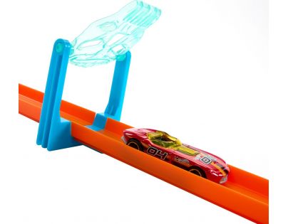 Mattel Hot Wheels Track Builder balení drah se závodními doplňky