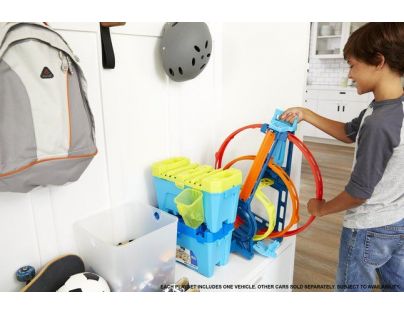 Mattel Hot Wheels track builder trojitá smyčka