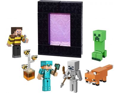 Mattel Minecraft 8 cm figurka Alex Diamond Armor