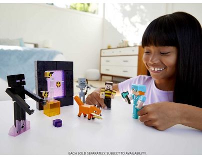 Mattel Minecraft 8 cm figurka Alex Diamond Armor