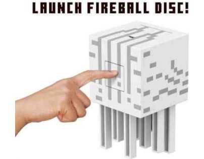 Mattel Minecraft Ďas střílející ohnivé koule