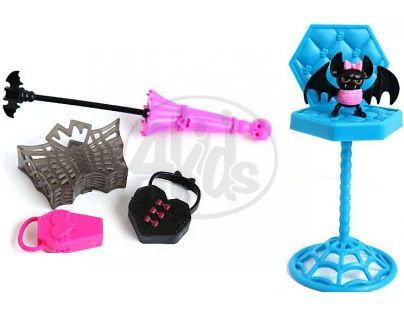 Mattel Monster High Draculaura a skříň