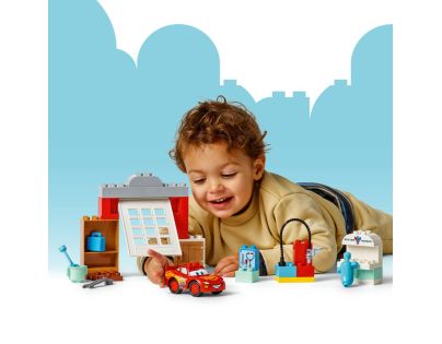 LEGO® DUPLO® Disney 10456 McQueen a návštěva v garáži doktora Hudsona