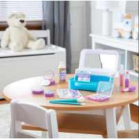 Melissa & Doug make up studio 3