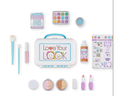 Melissa & Doug make up studio