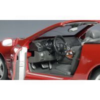 Mercedes-Benz SL Maisto 1:18 3
