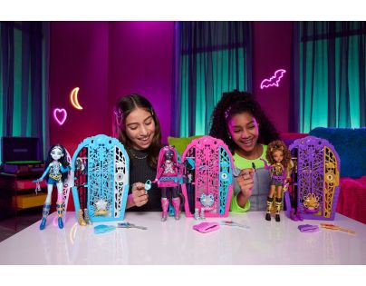 Monster High Skulltimate Secrets Hauntlywood Mysteries panenka - frankie