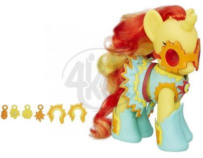 My Little Pony Kouzelný poník s oblečky a doplňky - Sunset Shimmer