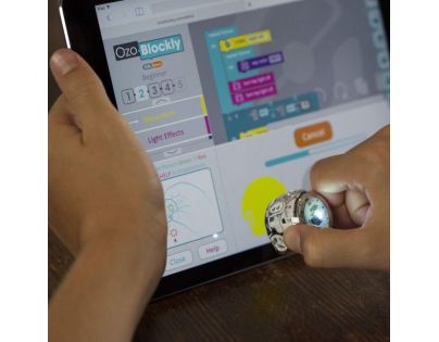 Ozobot EVO programovatelný robot bílý