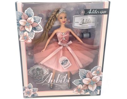 Panenka, růžové šaty 2