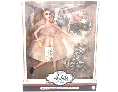 Panenka, růžové šaty