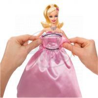 MATTEL T2562 - Panenka Barbie se svítícími šaty (Kouzelný módní salón) 2