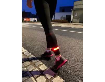 Páska na ruku s LED světlem zelený