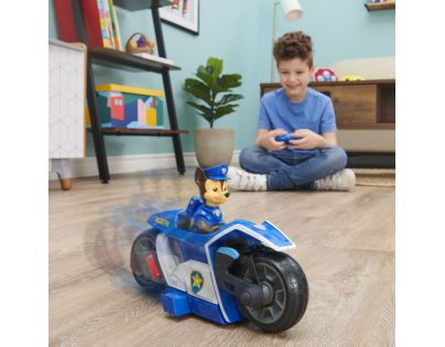 Spin Master Paw Patrol Chase s motorkou na dálkové ovládání