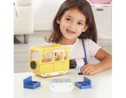 TM Toys Peppa Pig Dřevěný karavan a figurka Tatínek