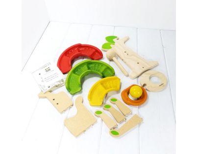 Plan Toys Dráha pro míček Strom