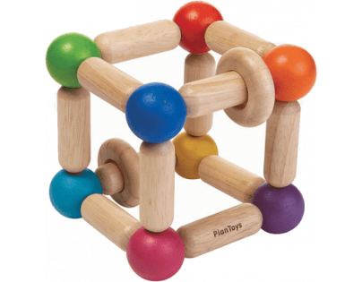 Plan Toys Tvarovací chrastítko Čtverec