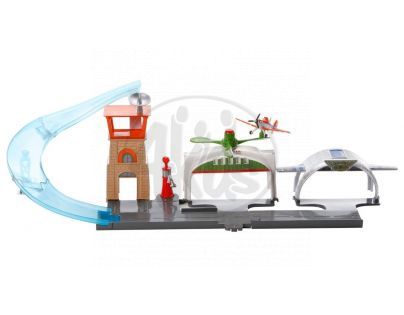 Mattel Y0995 - Planes letiště