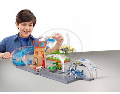 Mattel Y0995 - Planes letiště