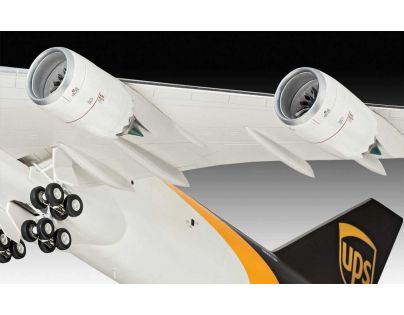 Revell Plastic ModelKit letadlo Boeing 747-8F UPS 1:144