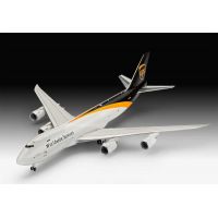 Revell Plastic ModelKit letadlo Boeing 747-8F UPS 1:144 2