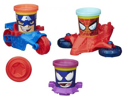 Play-Doh Avengers Kelímky ve tvaru hrdinů s vozidly