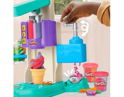 Play-Doh Zakřivená zmrzlinárna