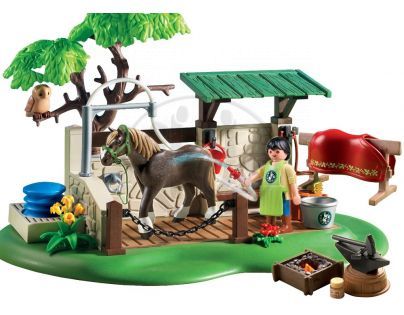 Playmobil 5225 Pečovatelská stanice pro koně