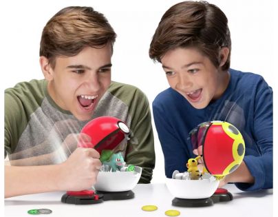 Jazwares Pokemon Hra  Surprise Attack Pikachu vs Bulbasaur
