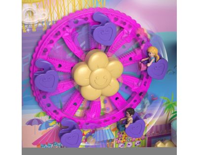 Polly Pocket Prázdninové letovisko v kufříku, 4 pidi panenky, doplňky HKV43