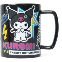 Pyramid Kuromi hrnek s návlekem 2