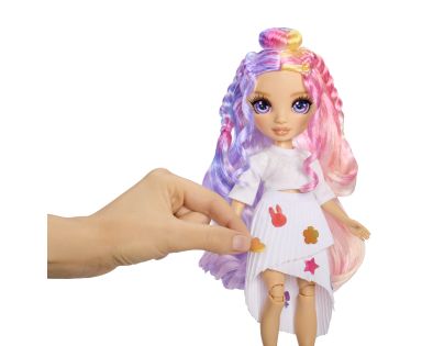 Rainbow High Air Brush panenka - fialové oči