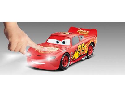 Revell Junior Kit auto Cars 3 Blesk McQueen světelné a zvukové efekty 1:20